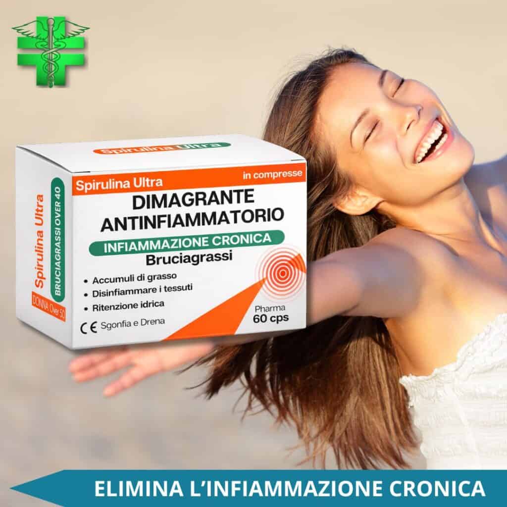 Donna felice con integratore di spirulina ultra per infiammazione.