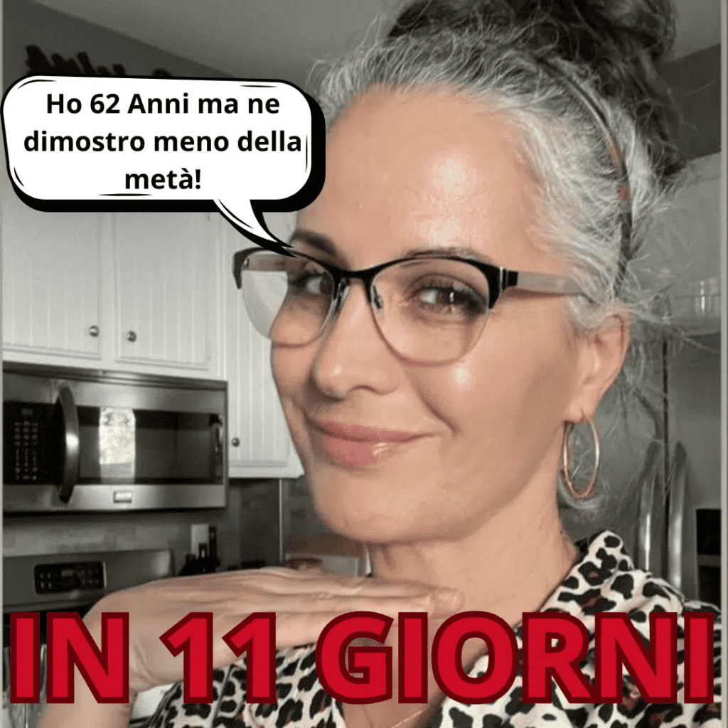 Donna con occhiali e sorriso felice, sfondo cucina moderna.